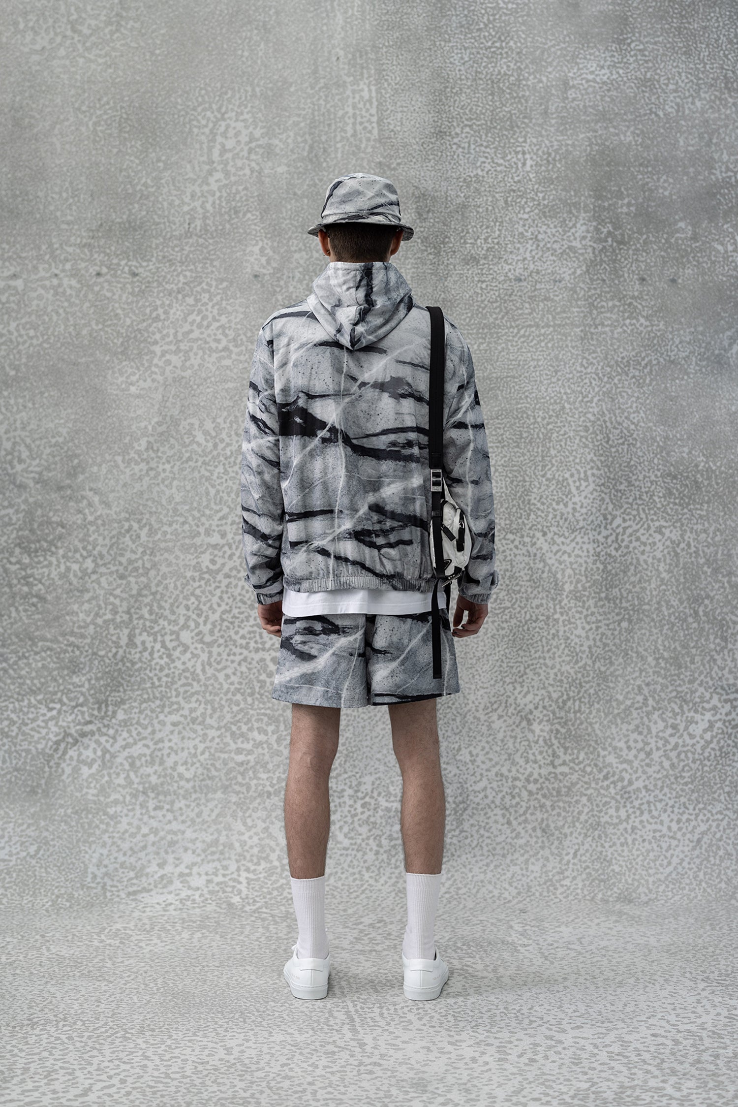 Marble Leopard Trunk